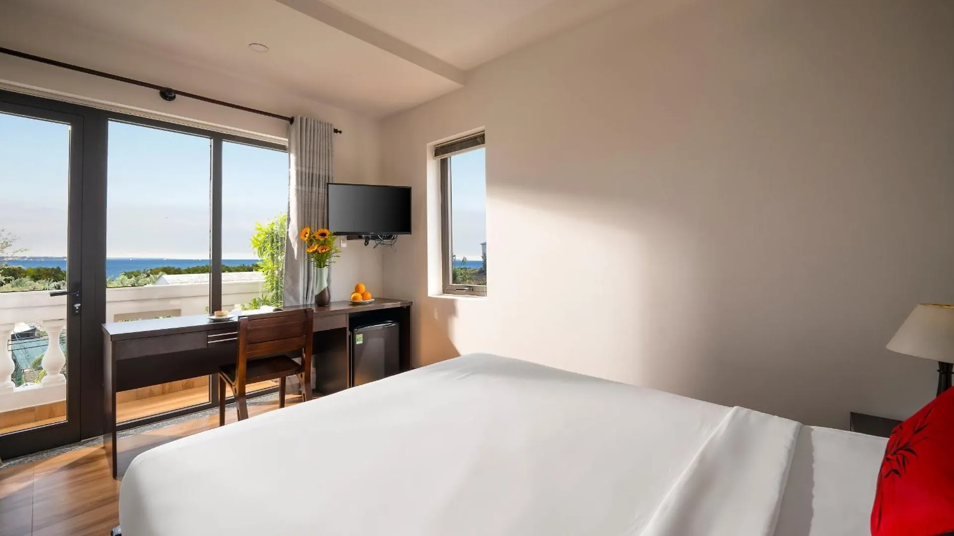 Hoi An Beach Hotel