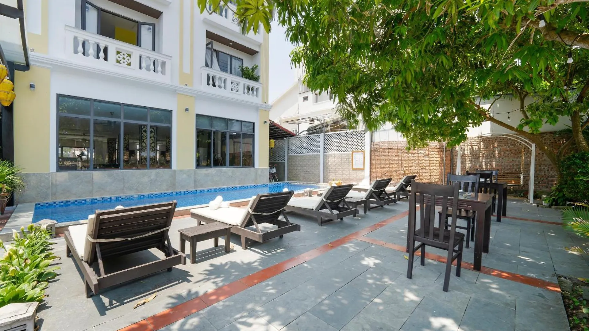 Hoi An Beach Hotel 4*, Hoi An