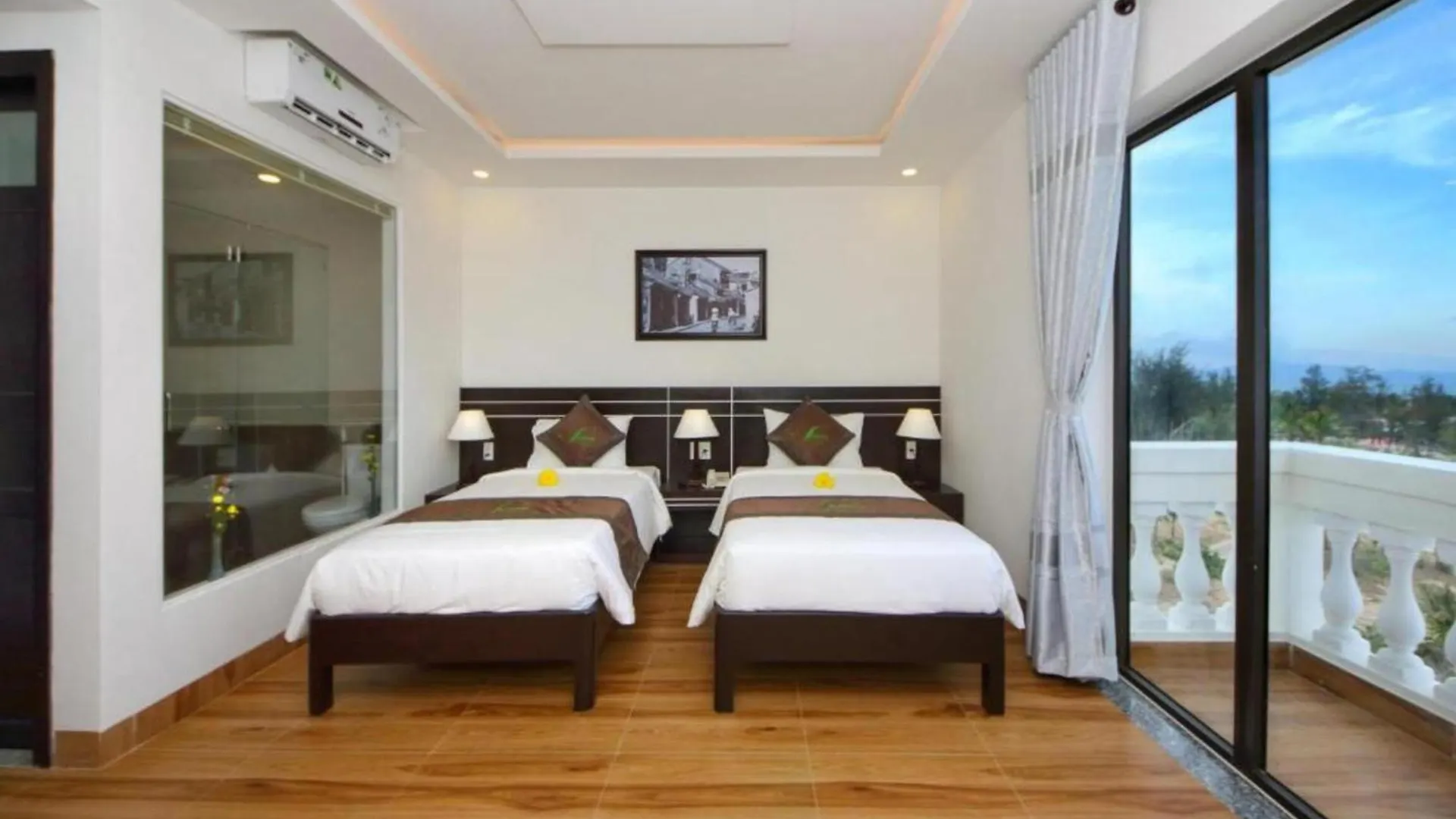 Hoi An Beach Hotel 4*, Hoi An