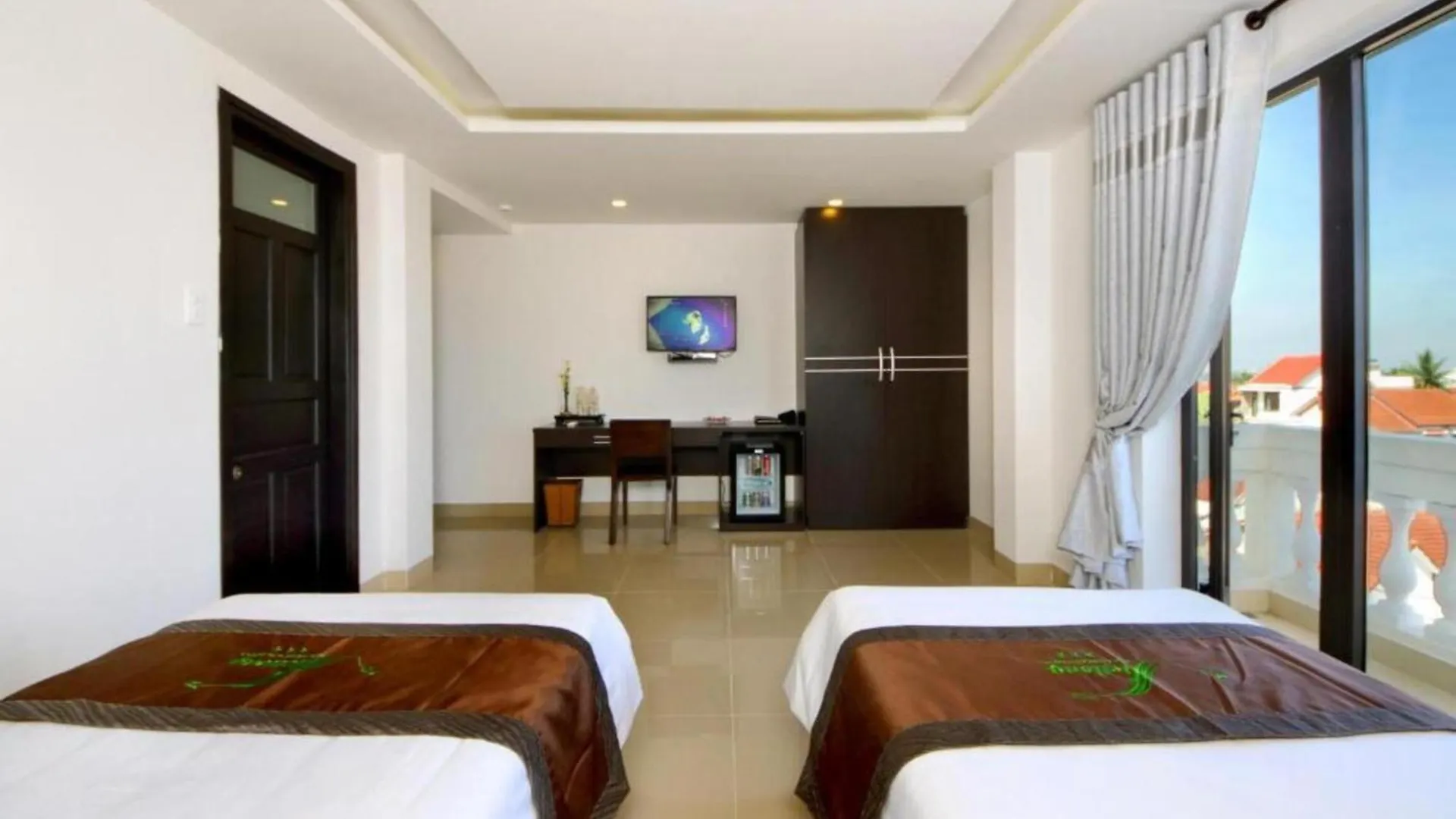 Hoi An Beach Hotel